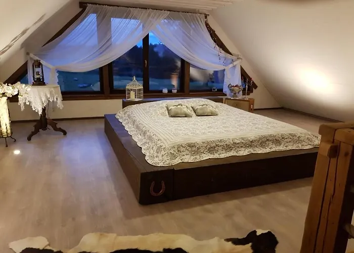 Maamehe Golfi Talu 빌라 Otsa